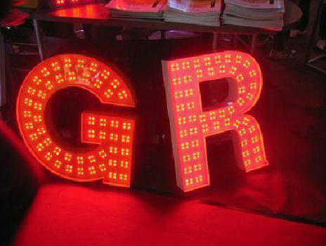  潜山LED发光字常见的安装误区。